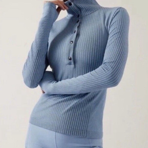 Athleta Tops - Athleta Flurry Seamless Henley Top Fitted Button Down Shirt